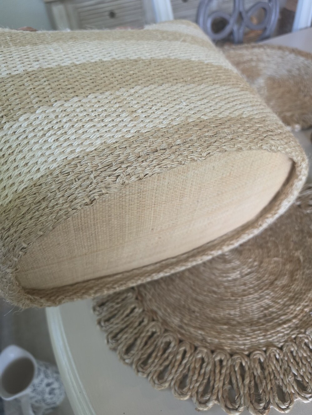 Crown And Ivy Straw Tote - Picture 3 of 5